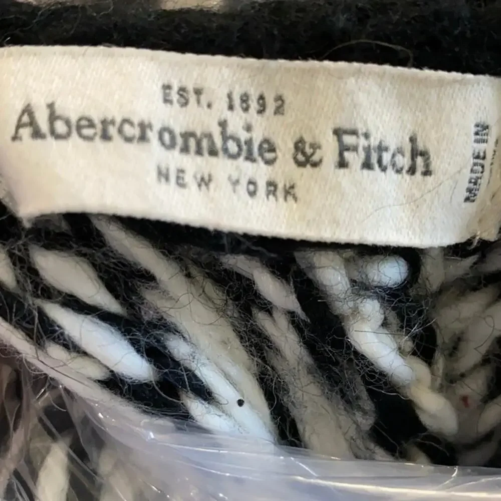 Abercrombie & Fitch Black & Cream Fair Isle Wool Blend Scarf